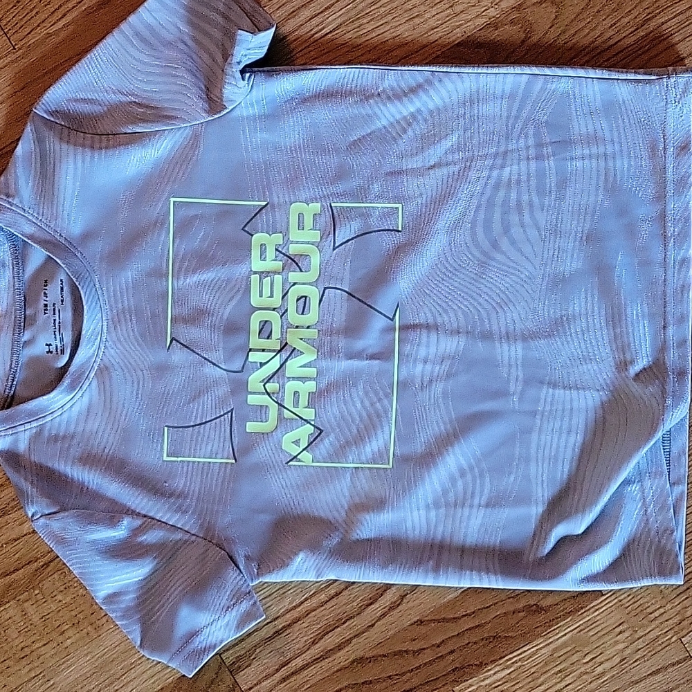Lot of 5 Under Armour T-shirts